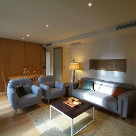 Beautifully Furnished Luxury In Barri Vell,
