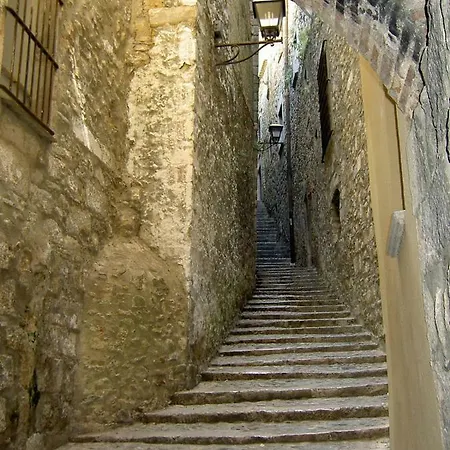 Beautifully Furnished Luxury In Barri Vell, شقة خيرونا