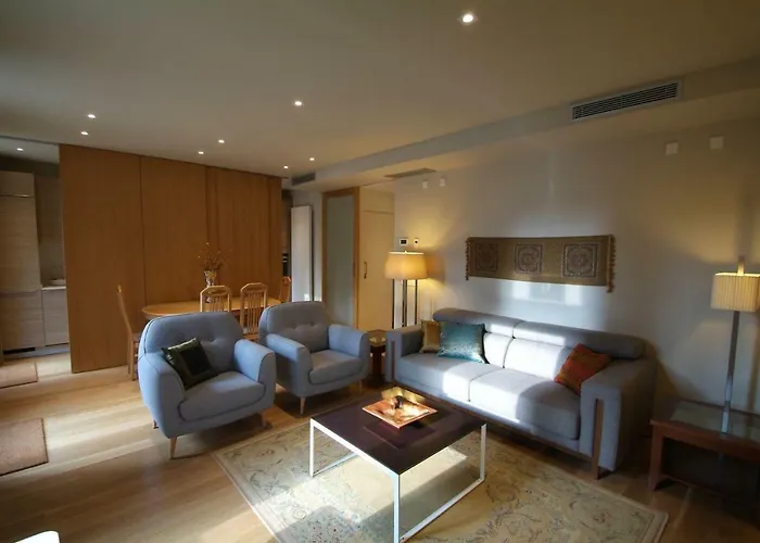 Beautifully Furnished Luxury In Barri Vell,