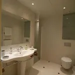 Beautifully Furnished Luxury In Barri Vell, Apartamento *