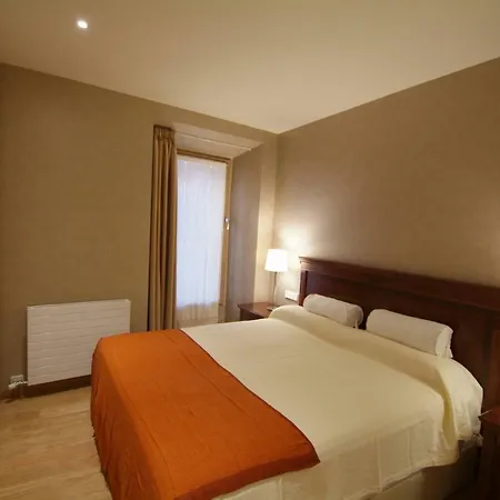 Beautifully Furnished Luxury In Barri Vell, Διαμέρισμα Χιρόνα