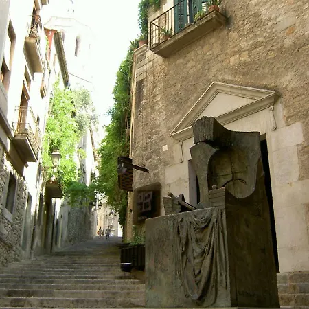 Daire Beautifully Furnished Luxury In Barri Vell, Girona