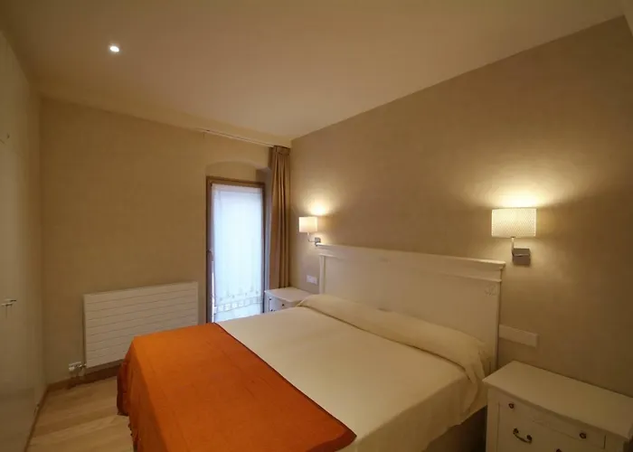 Beautifully Furnished Luxury In Barri Vell, *